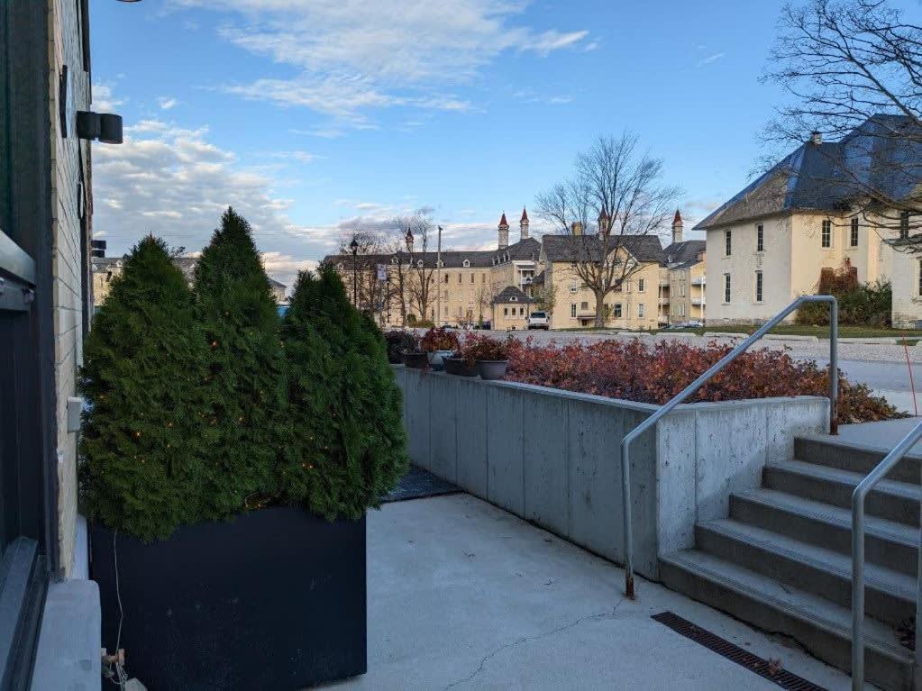 Condo On State Hospital Grounds! Traverse City Ngoại thất bức ảnh
