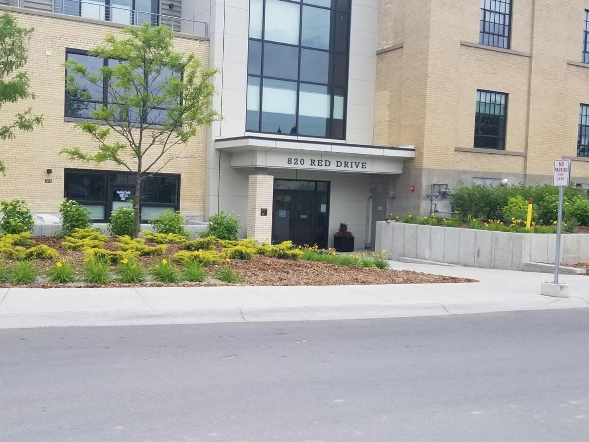 Condo On State Hospital Grounds! Traverse City Ngoại thất bức ảnh